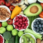 Desinchando: 5 Alimentos que Combatem o Inchaço Abdominal